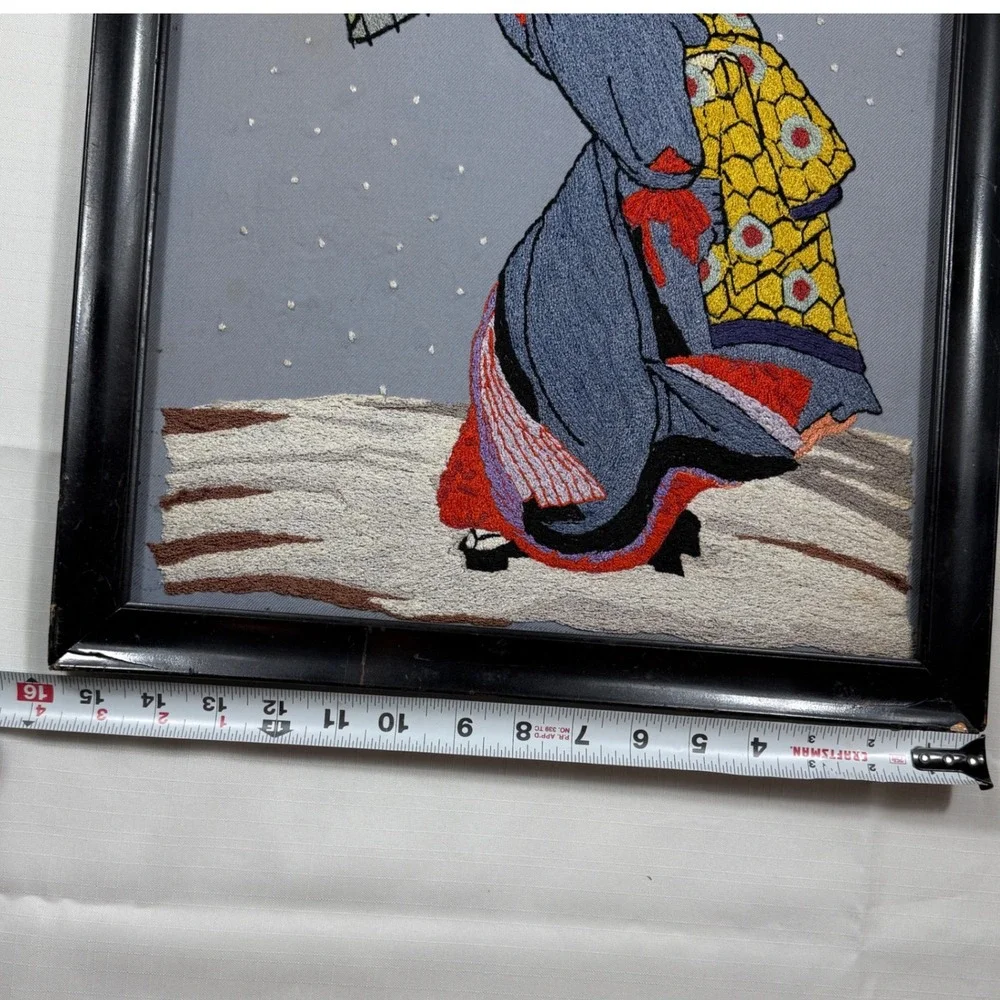 Vintage Asian Japanese Hand Geisha Wall Art‎ Crewel Kimono & Wagasa *see pics**